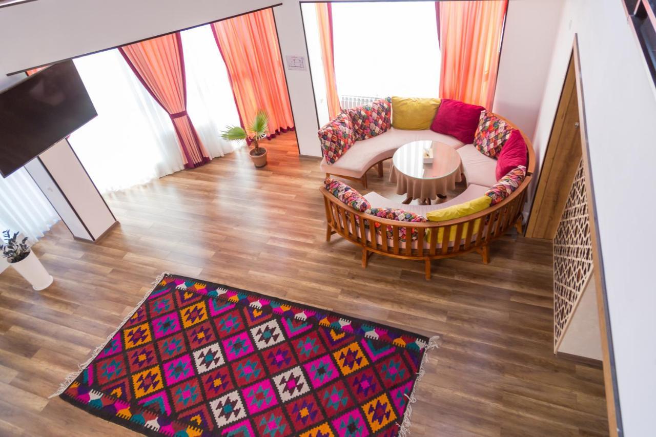 Manija Hostel Samarkand Eksteriør billede